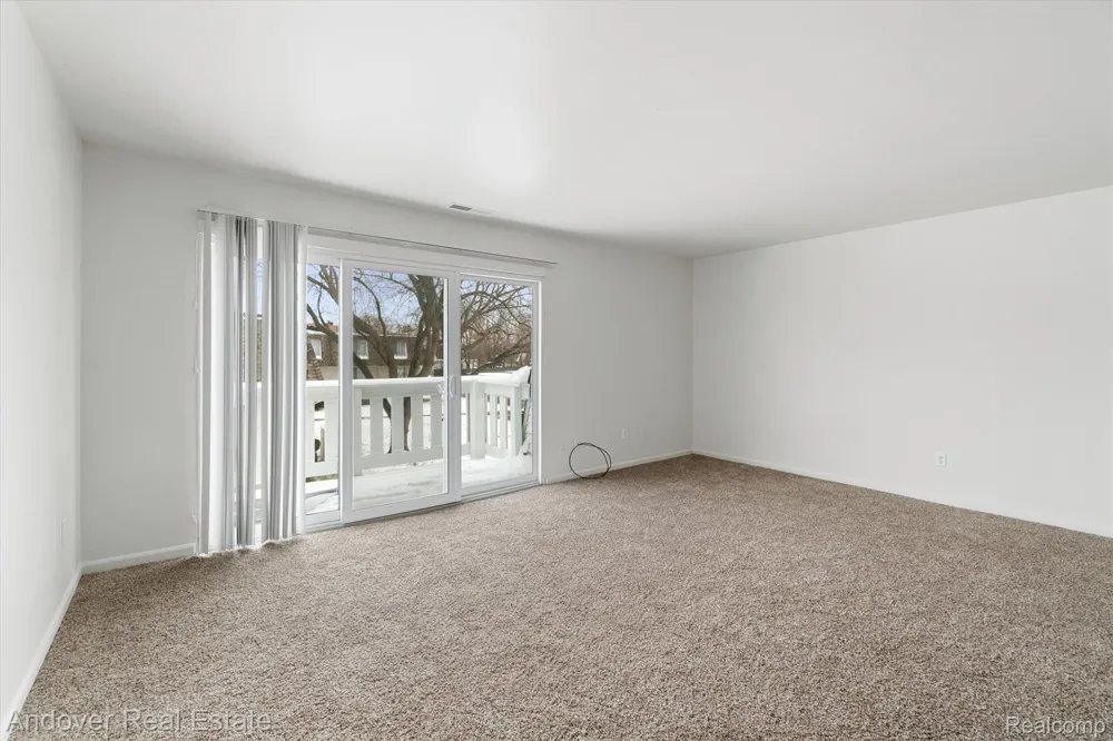 320 S Drake Road Kalamazoo City, MI 49009