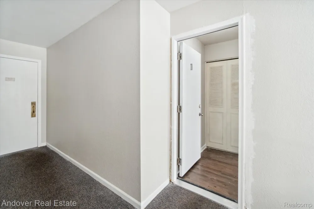 320 S Drake Road Kalamazoo City, MI 49009