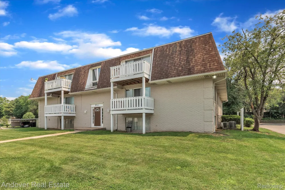 320 S Drake Road Kalamazoo City, MI 49009
