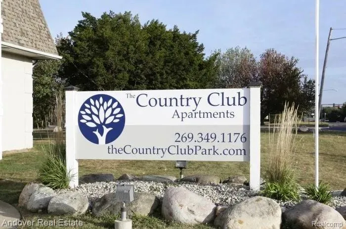320 S Drake Road Kalamazoo City, MI 49009