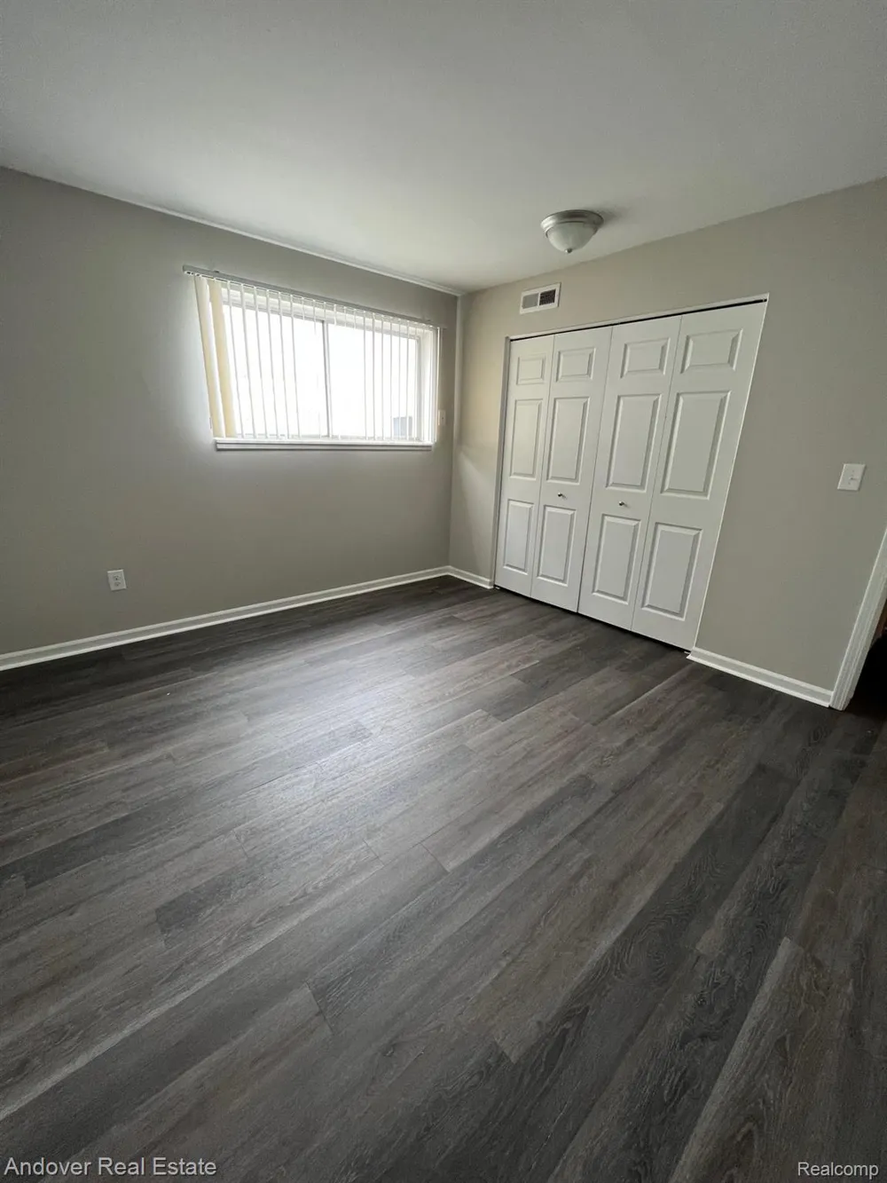 320 S Drake Road Kalamazoo City, MI 49009