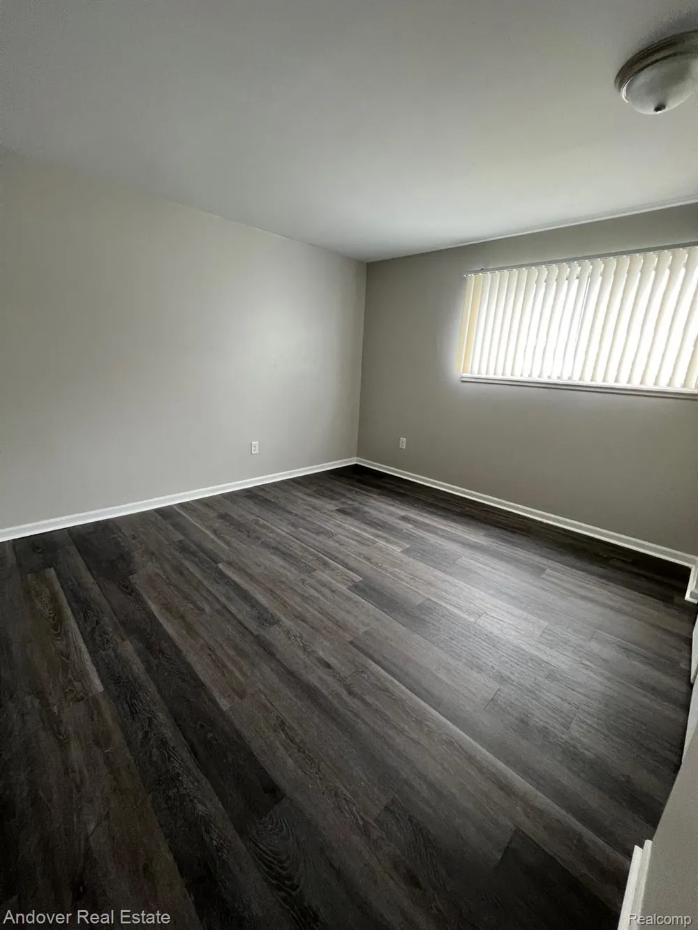 320 S Drake Road Kalamazoo City, MI 49009