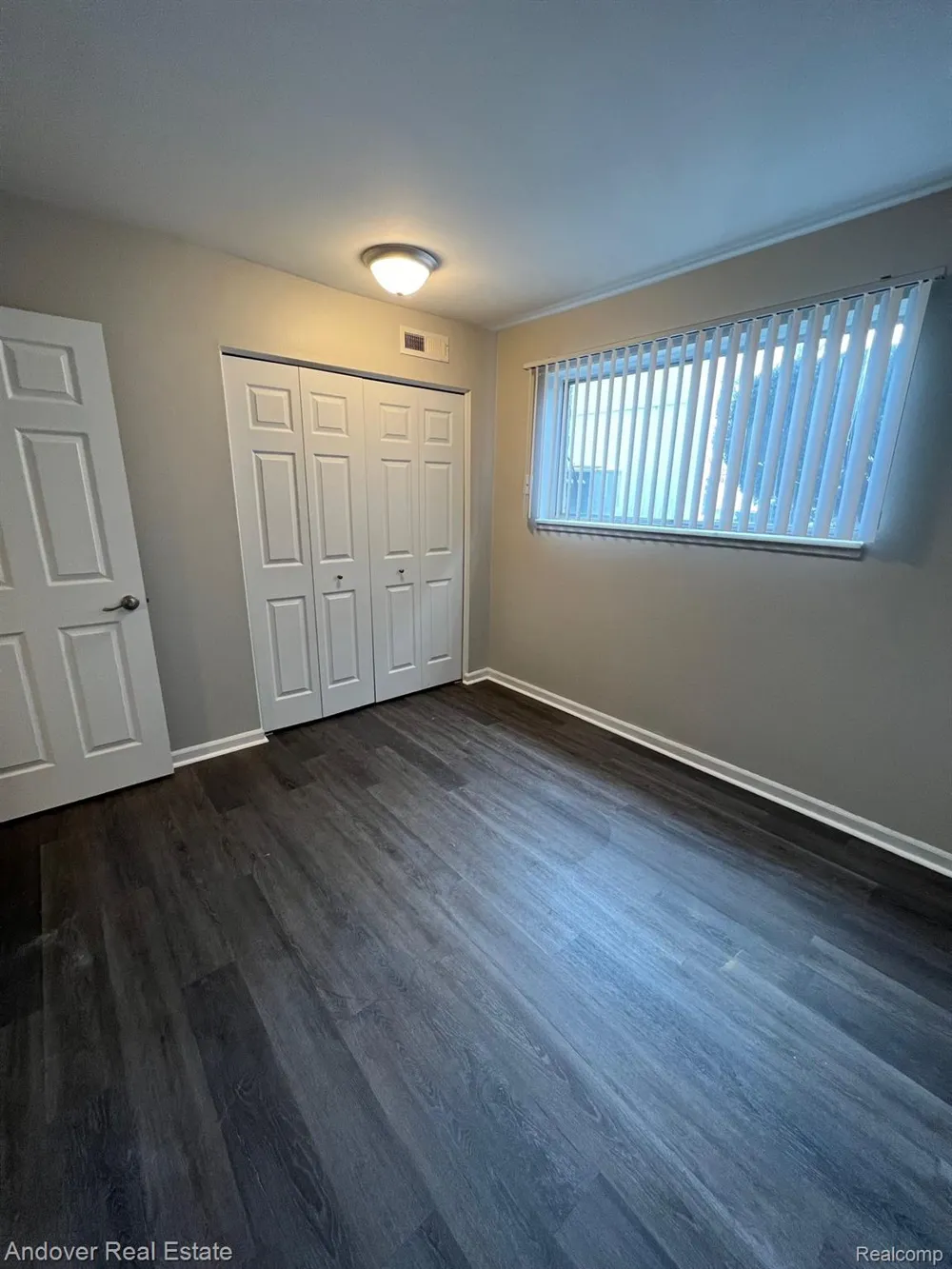 320 S Drake Road Kalamazoo City, MI 49009