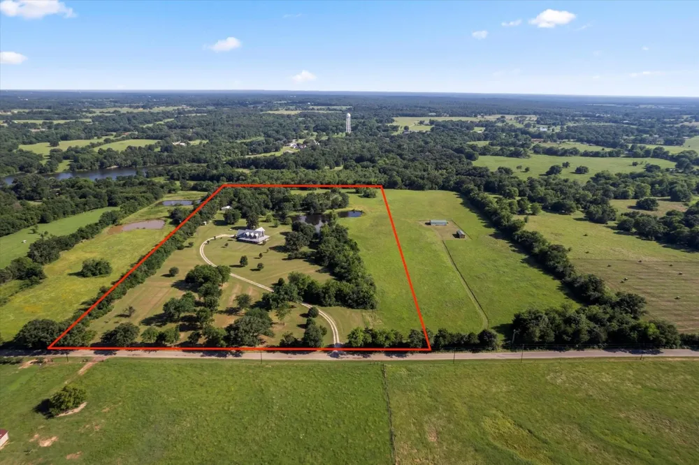 390 County Road 1573 Alba, TX 75410