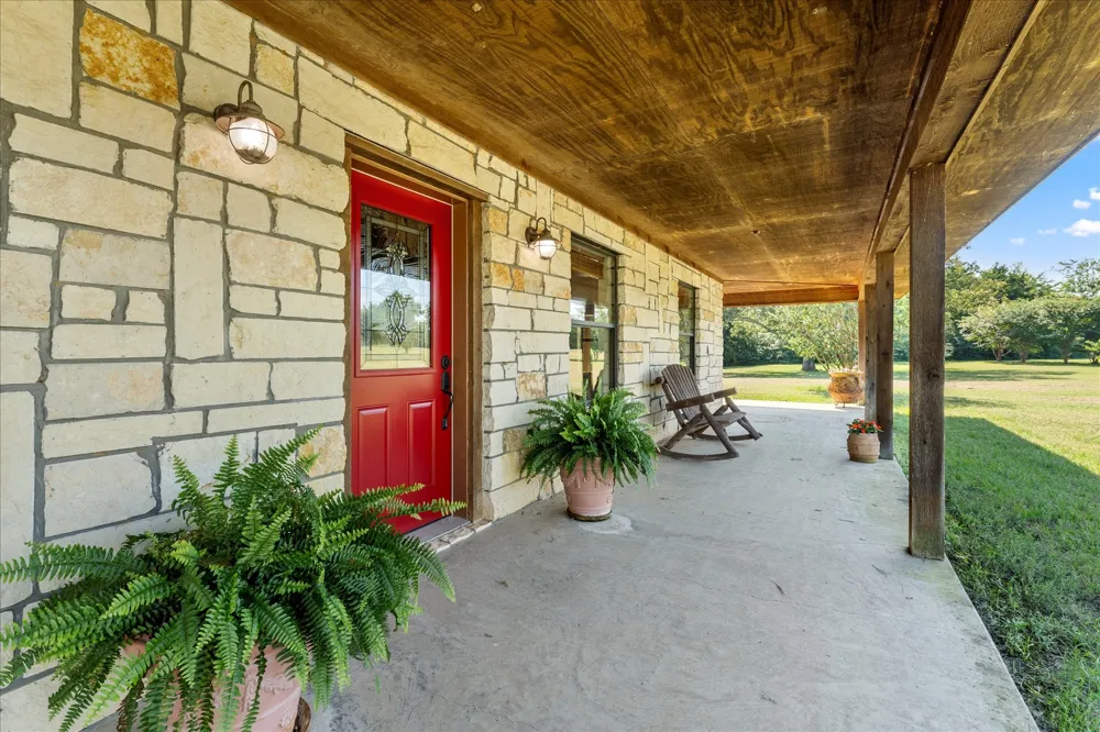390 County Road 1573 Alba, TX 75410