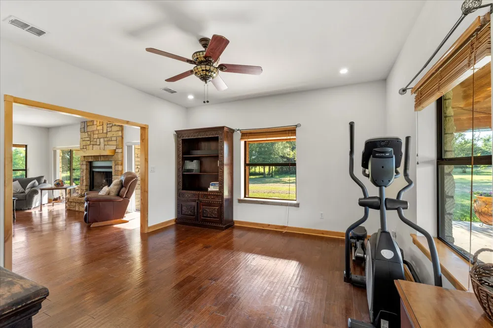 390 County Road 1573 Alba, TX 75410