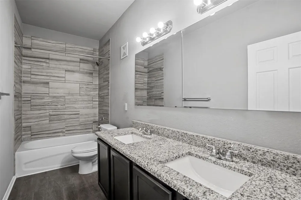 612 Meadow View Court #101 Denton, TX 76207