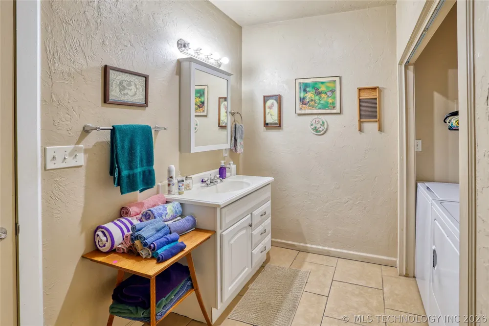 239 Five Tribes Drive Canadian, OK 74425