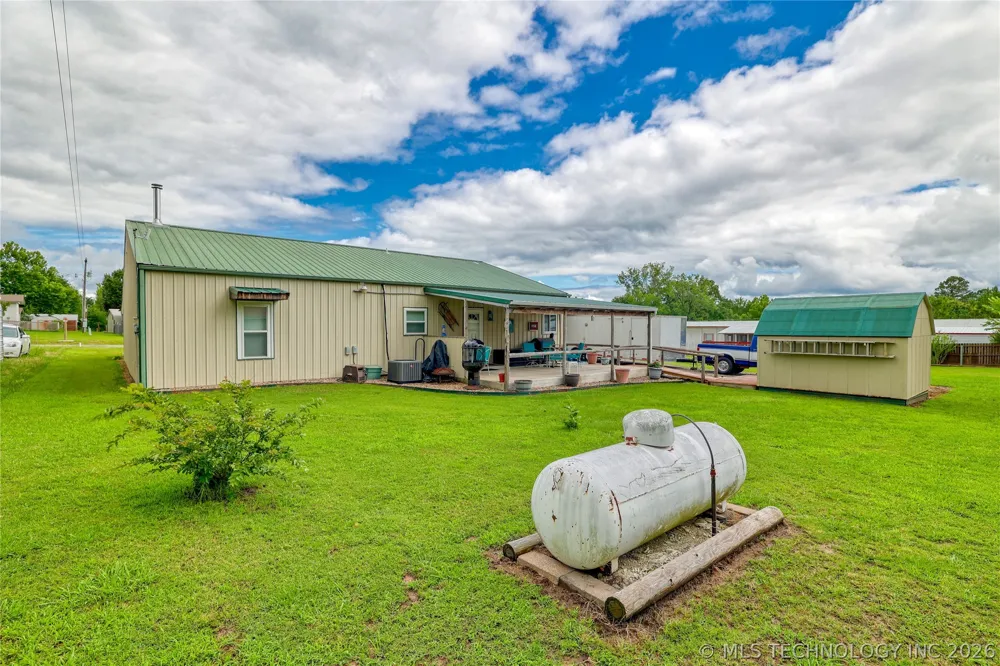 239 Five Tribes Drive Canadian, OK 74425