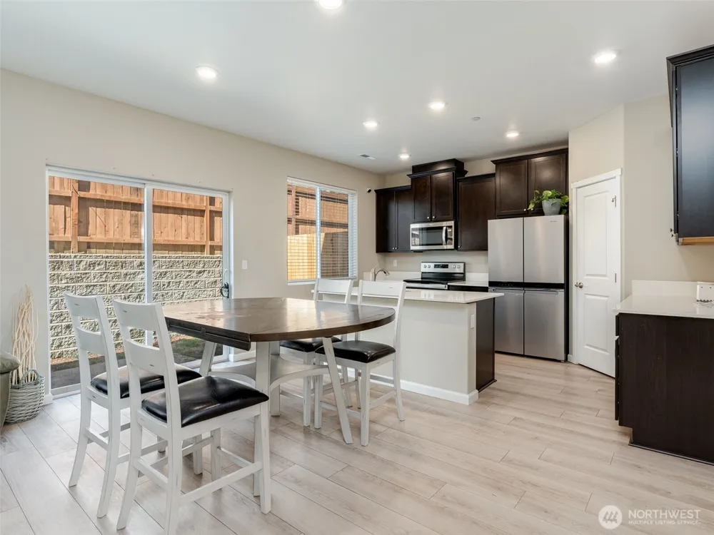 2006 NE 100 CIRCLE Vancouver, WA 98686