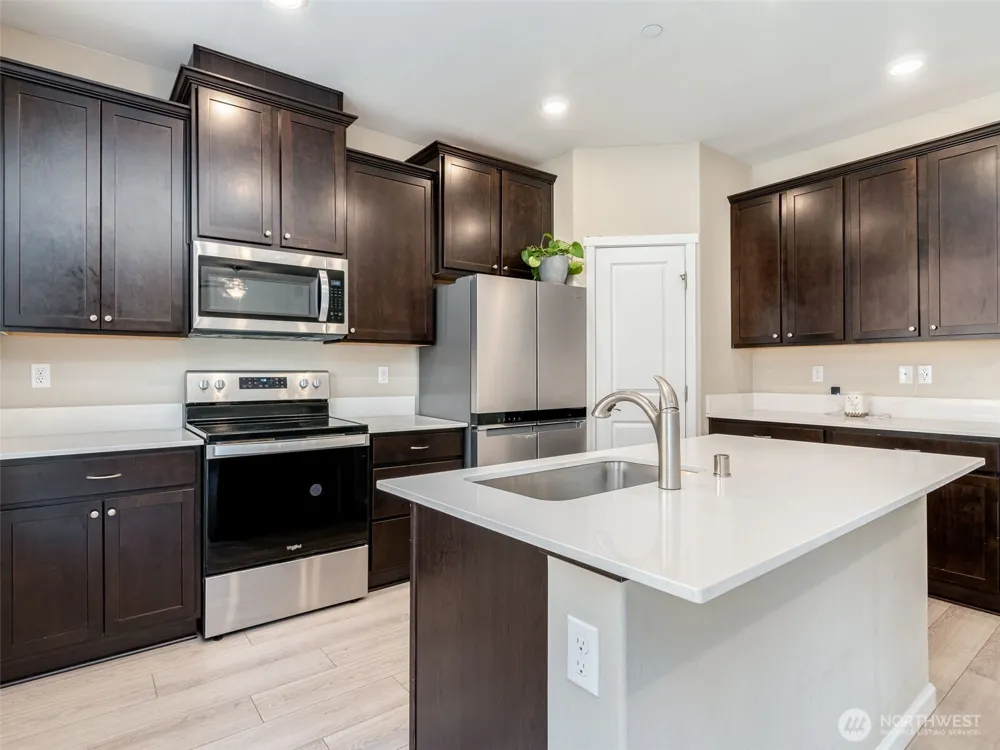 2006 NE 100 CIRCLE Vancouver, WA 98686