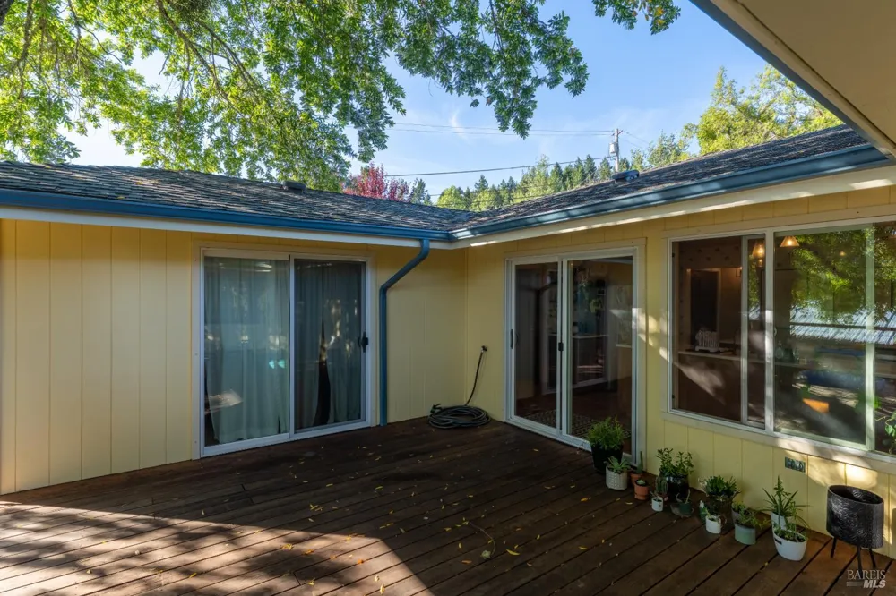 1505 Casteel Drive Willits, CA 95490