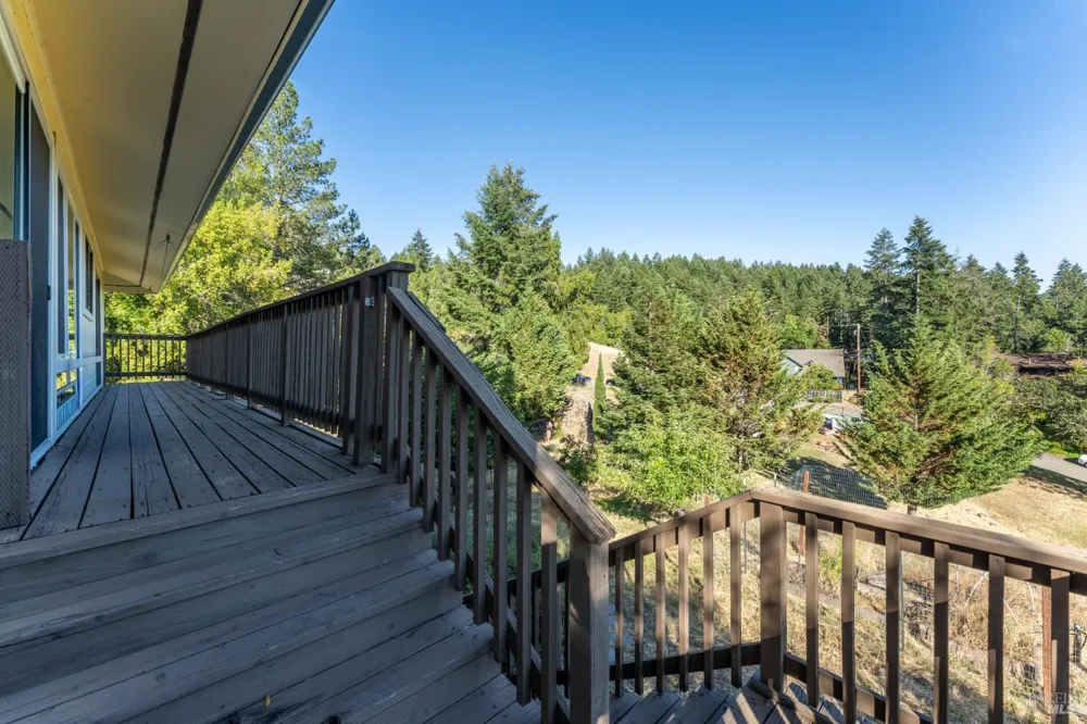 1505 Casteel Drive Willits, CA 95490