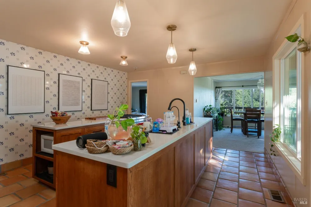 1505 Casteel Drive Willits, CA 95490