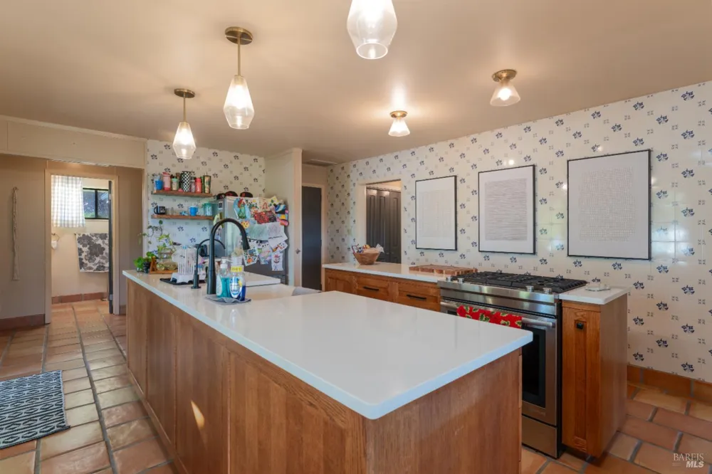 1505 Casteel Drive Willits, CA 95490