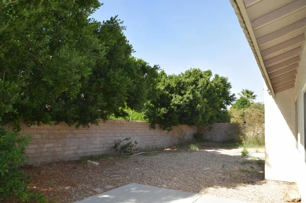 27160 Shadowcrest Lane Cathedral City, CA 92234