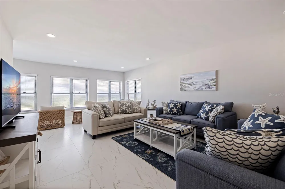 4950 GULF BOULEVARD #404 St Pete Beach, FL 33706