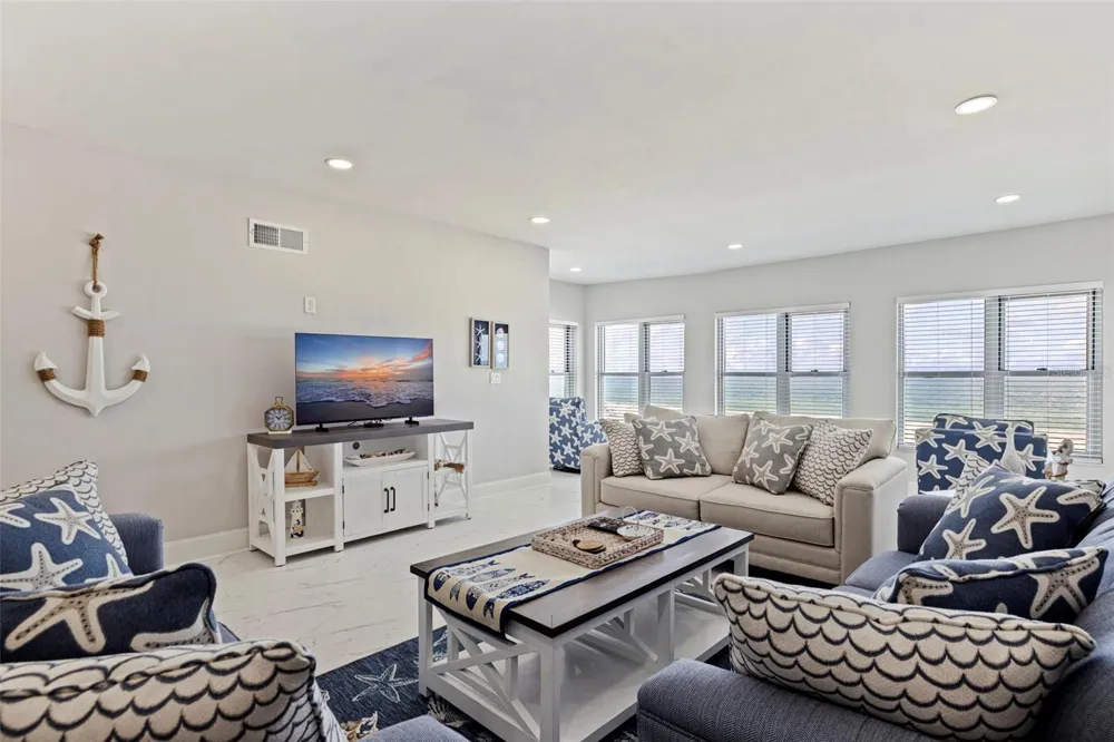 4950 GULF BOULEVARD #404 St Pete Beach, FL 33706