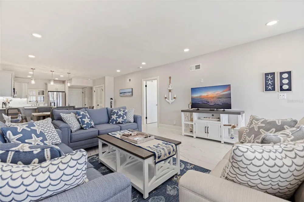 4950 GULF BOULEVARD #404 St Pete Beach, FL 33706