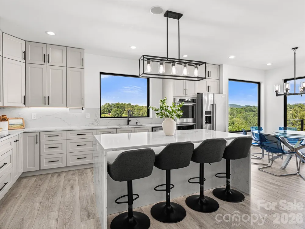 1026 Hillside Ridge Road Candler, NC 28715