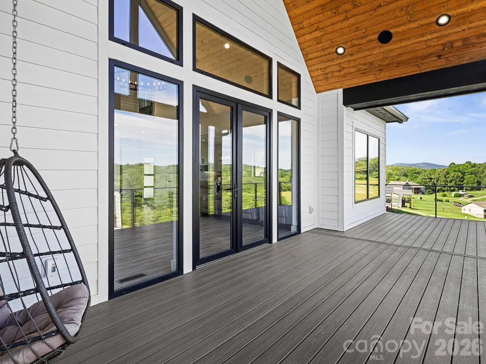 1026 Hillside Ridge Road Candler, NC 28715
