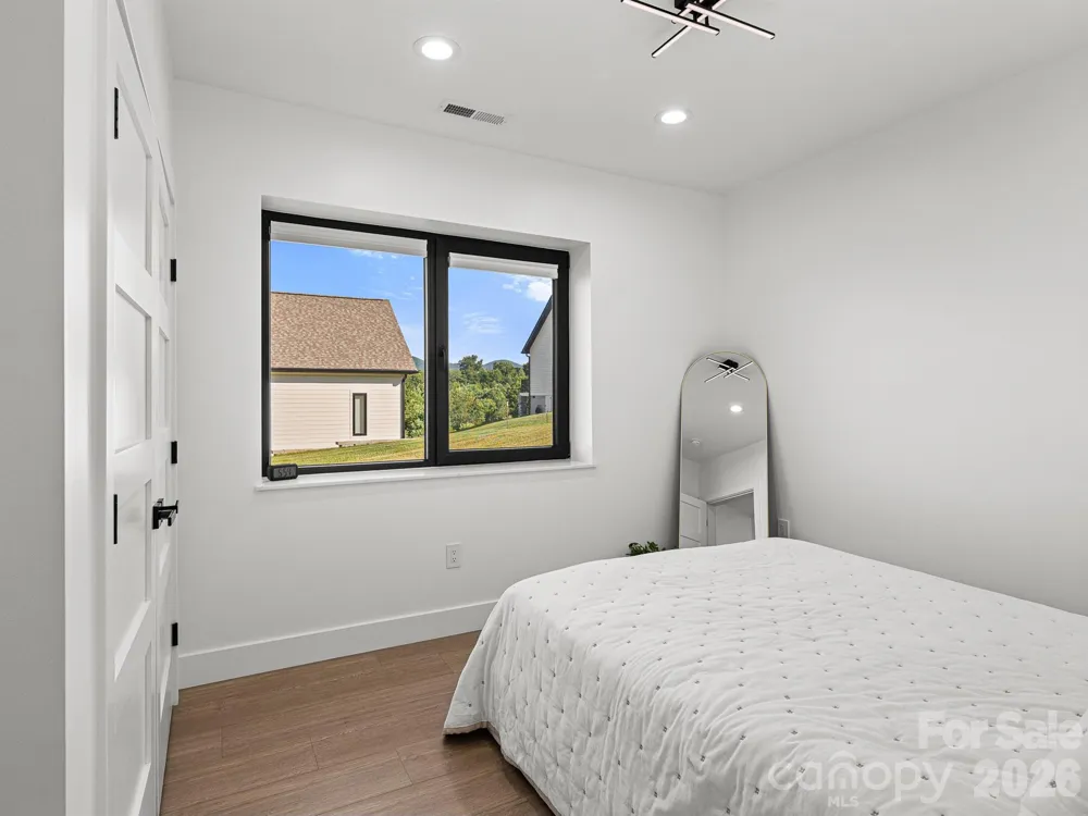 1026 Hillside Ridge Road Candler, NC 28715