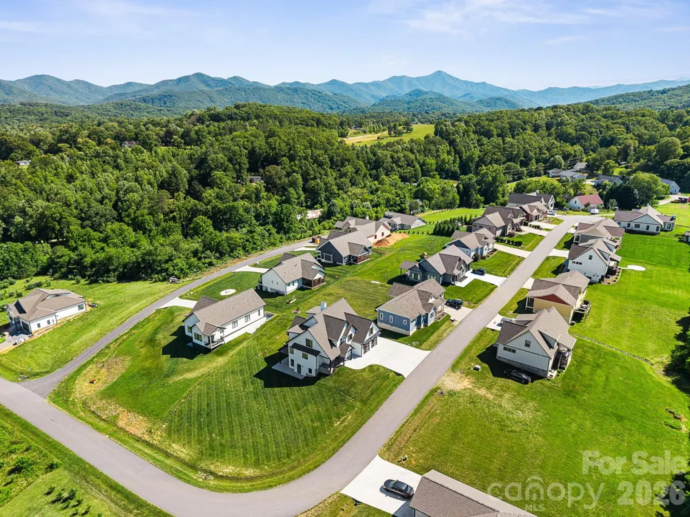 1026 Hillside Ridge Road Candler, NC 28715