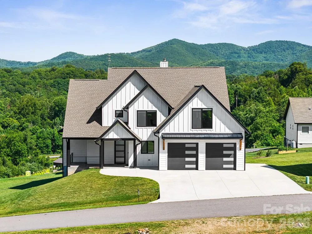 1026 Hillside Ridge Road Candler, NC 28715
