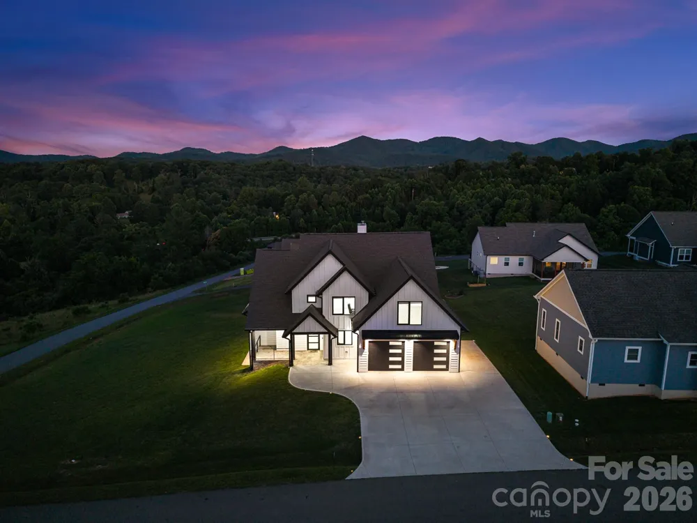 1026 Hillside Ridge Road Candler, NC 28715