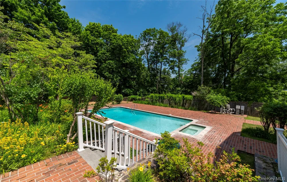 102 Birchwood Avenue Nyack, NY 10960
