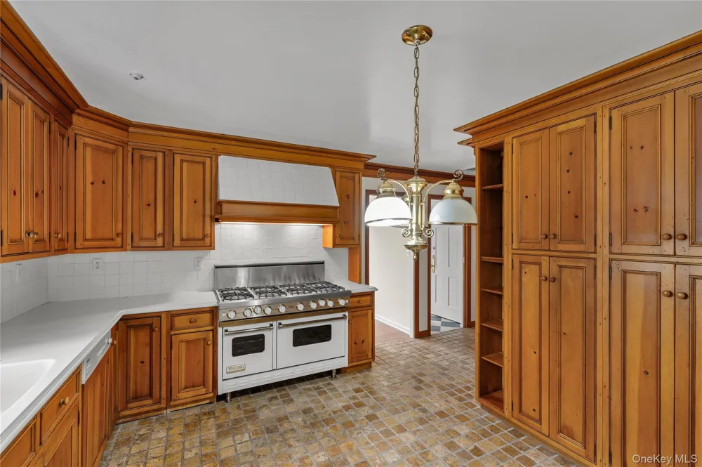 102 Birchwood Avenue Nyack, NY 10960
