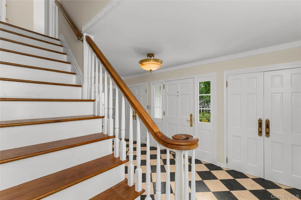 102 Birchwood Avenue Nyack, NY 10960