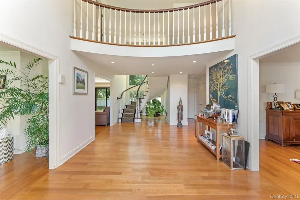 6 Magnetti Circle Mamaroneck, NY 10543