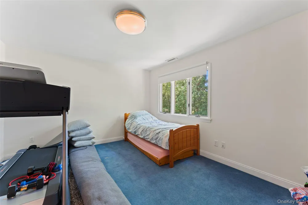 6 Magnetti Circle Mamaroneck, NY 10543
