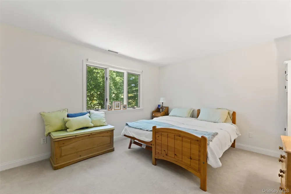 6 Magnetti Circle Mamaroneck, NY 10543