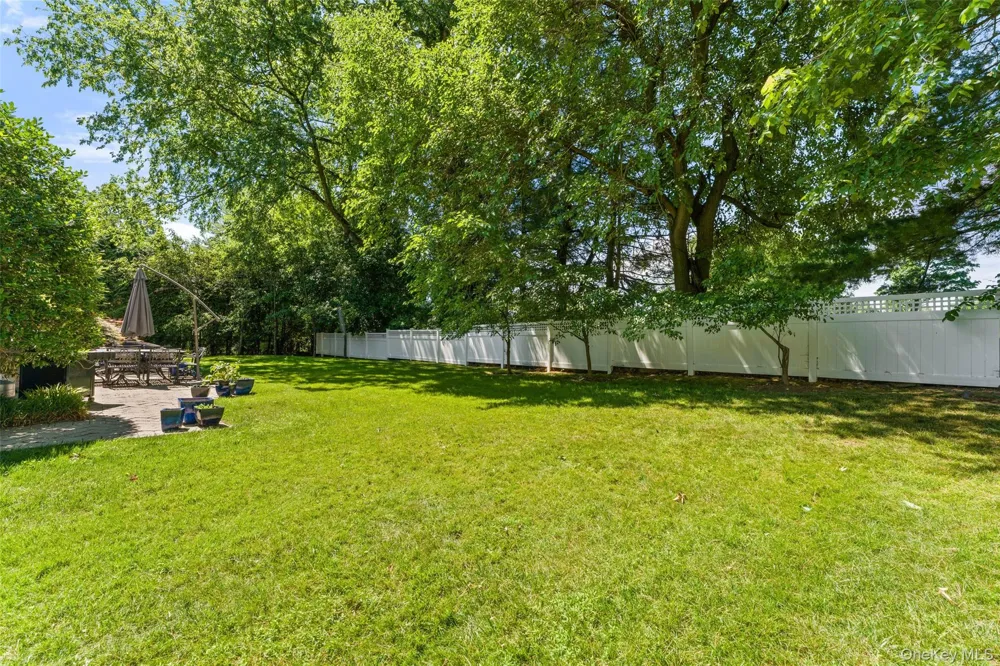6 Magnetti Circle Mamaroneck, NY 10543