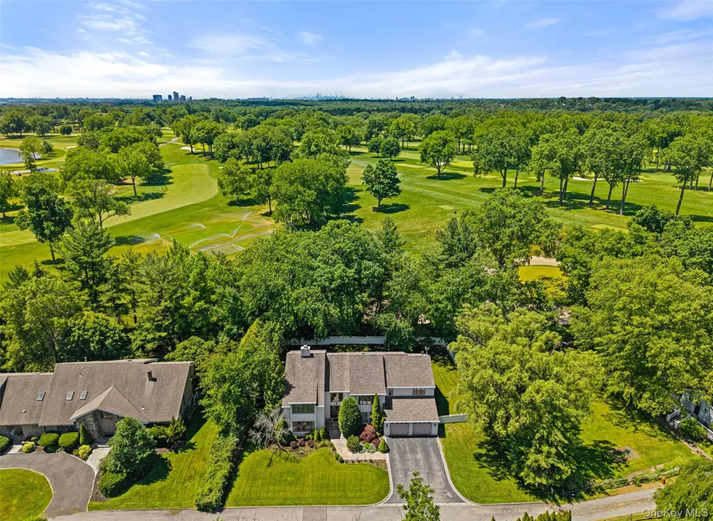 6 Magnetti Circle Mamaroneck, NY 10543
