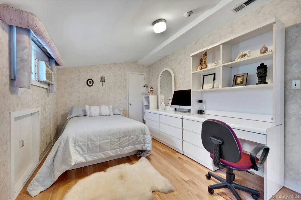 2 Meadowwood Lane Rye, NY 10580