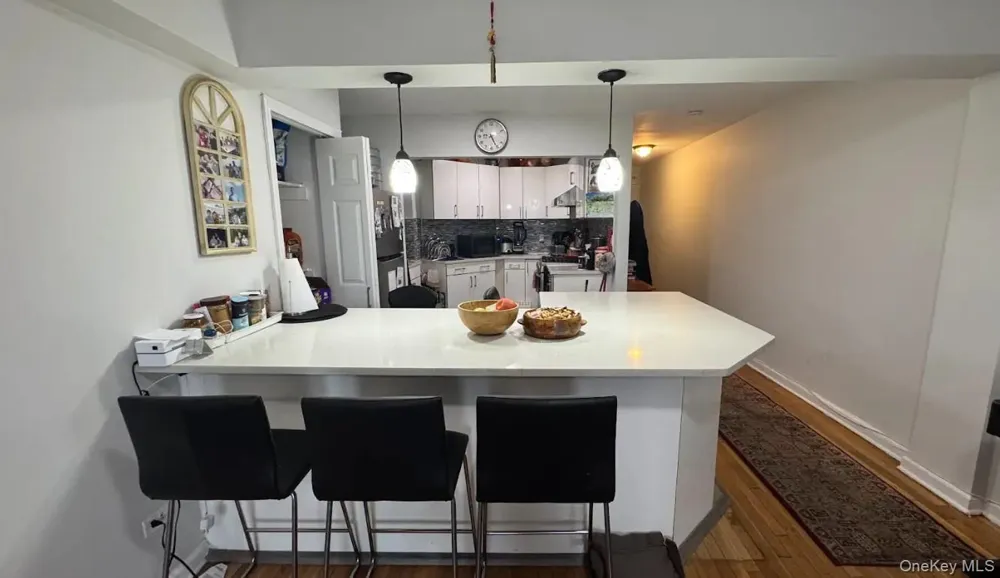 65-39 108th Street #E6 Forest Hills, NY 11375