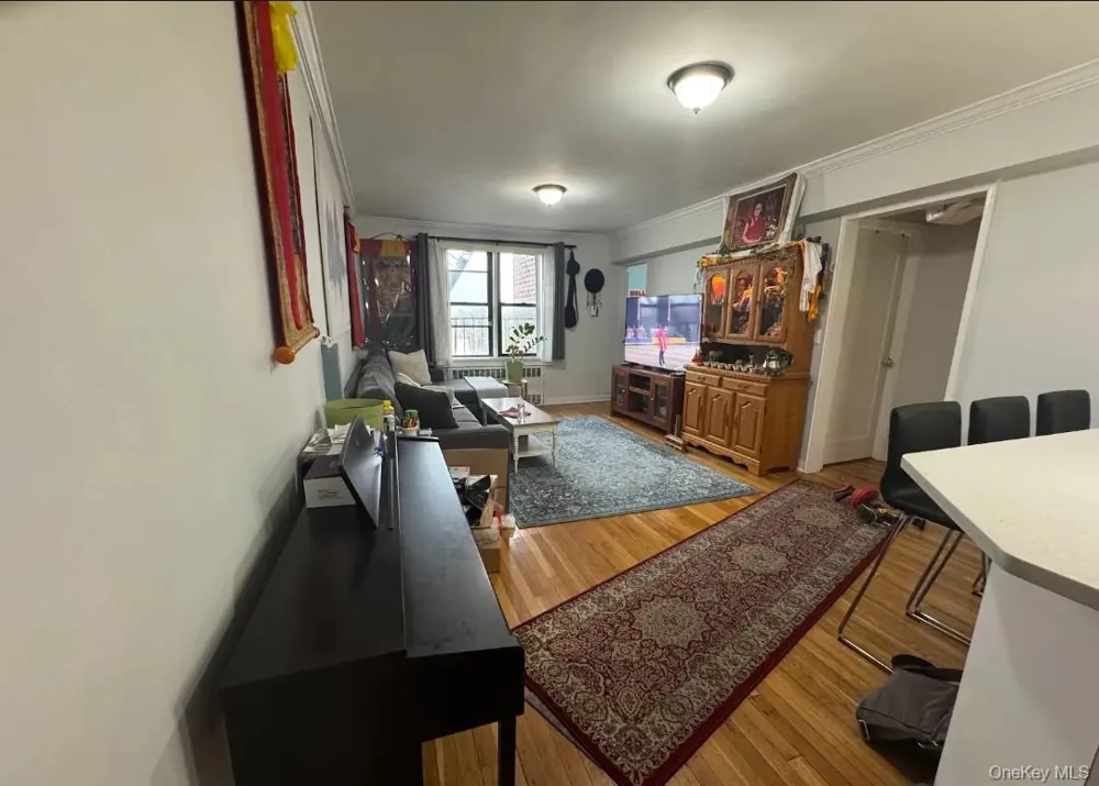 65-39 108th Street #E6 Forest Hills, NY 11375