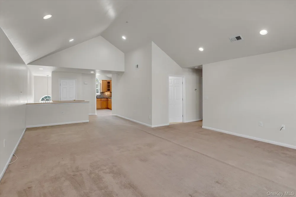160 Christine Drive Dix Hills, NY 11746