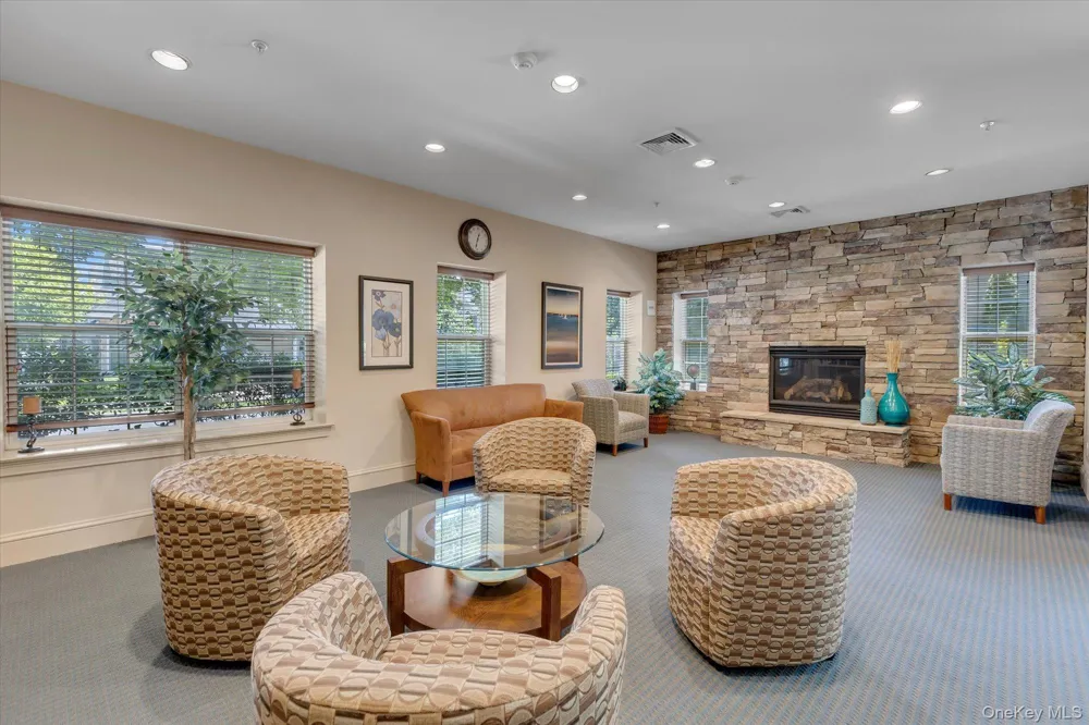 160 Christine Drive Dix Hills, NY 11746