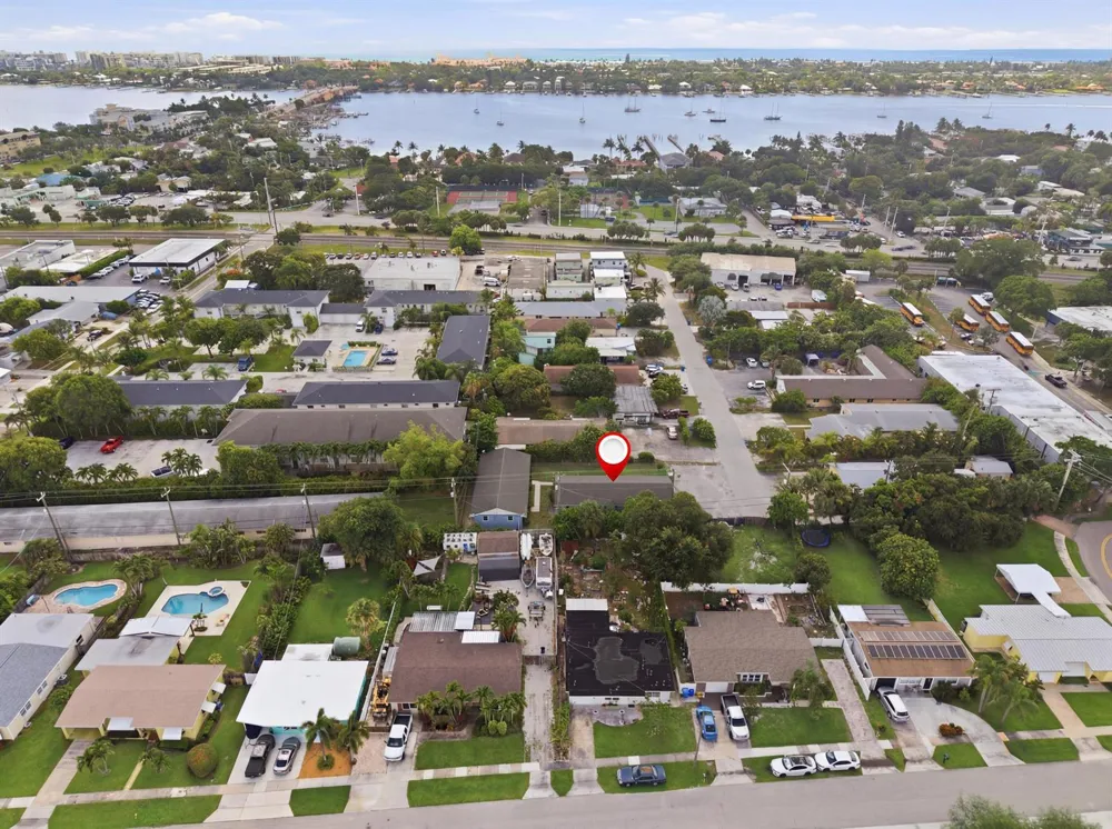 351 Wickline Boulevard Lantana, FL 33462