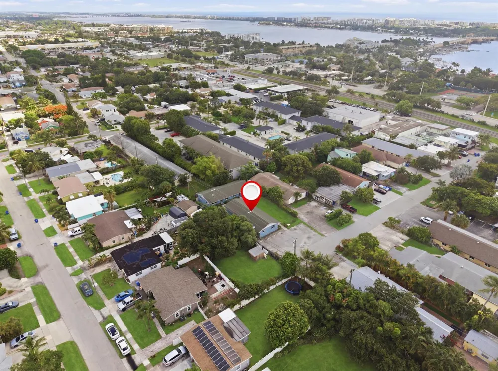 351 Wickline Boulevard Lantana, FL 33462
