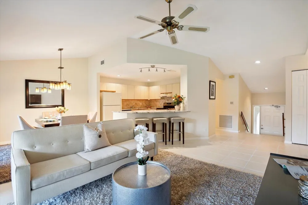 5750 Coach House Circle #G Boca Raton, FL 33486