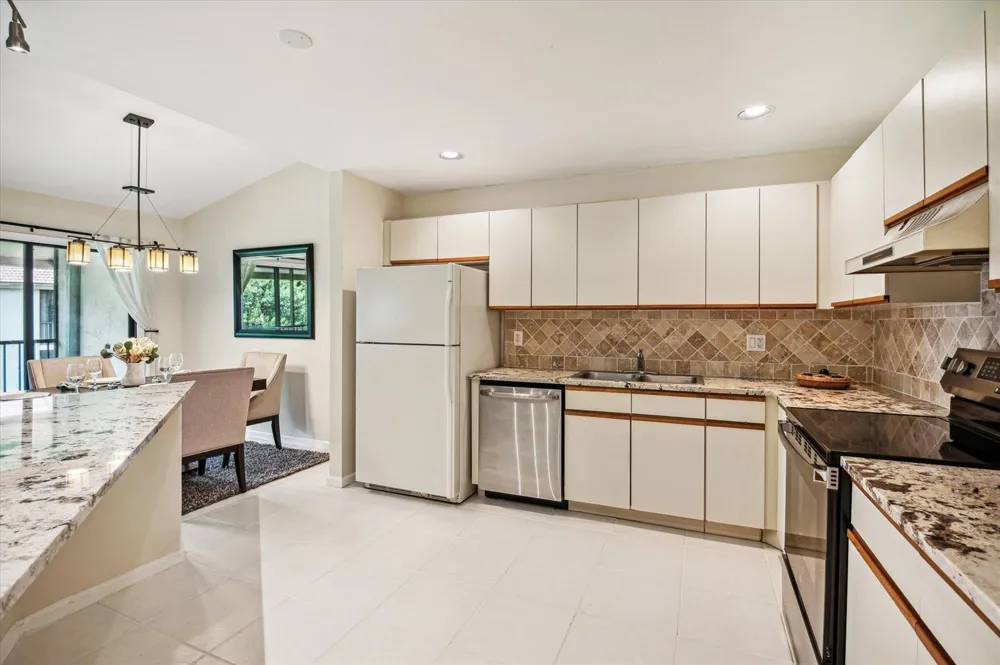 5750 Coach House Circle #G Boca Raton, FL 33486