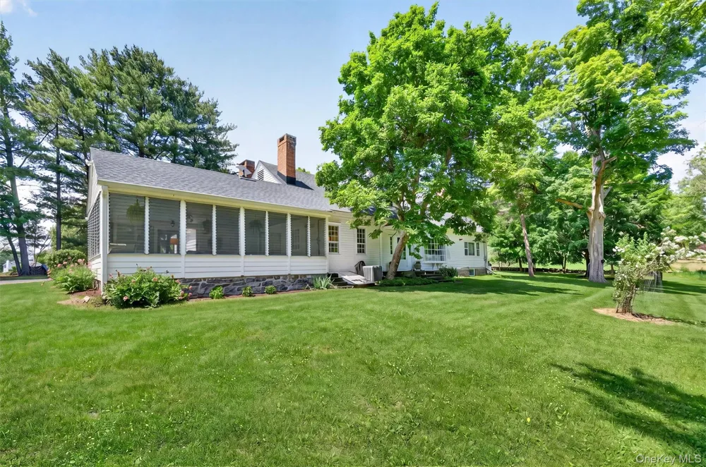1825 Route 208 Washingtonville, NY 10992