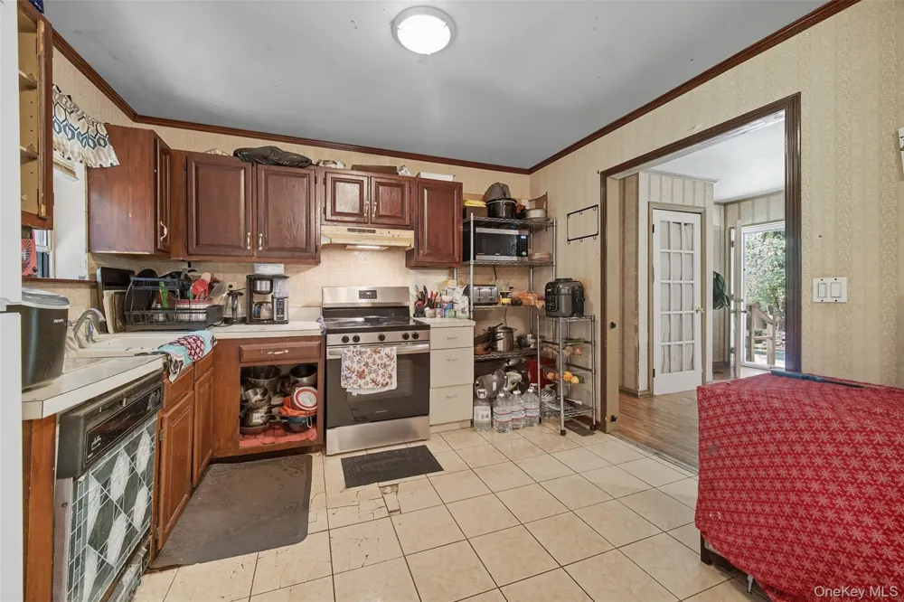 30 Fords Lane Southampton, NY 11968