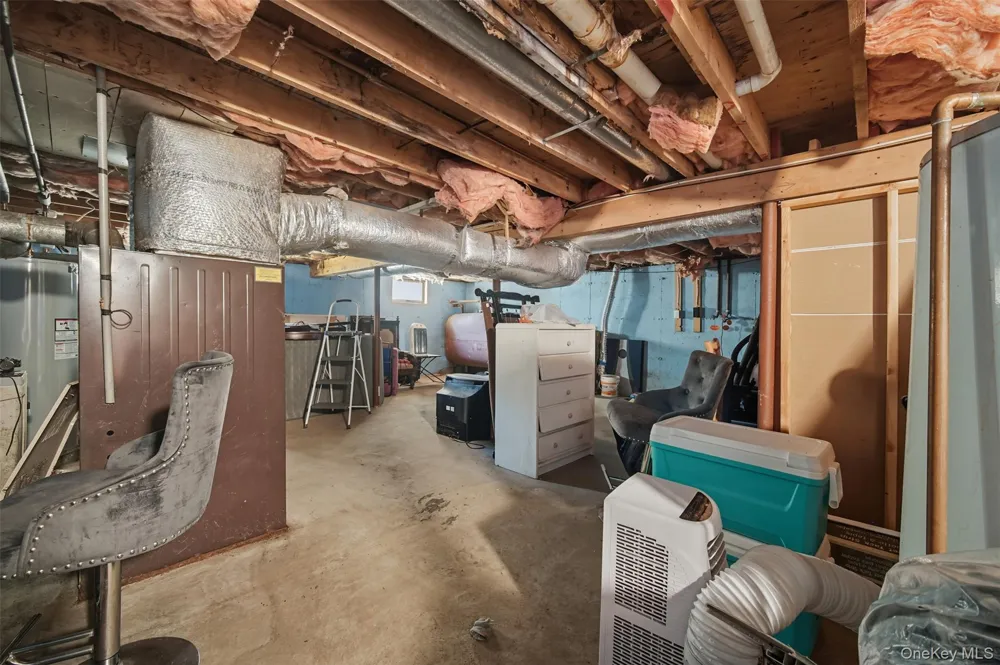 30 Fords Lane Southampton, NY 11968