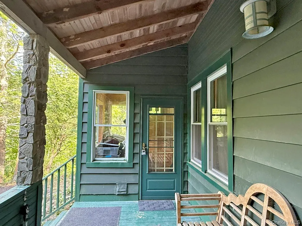 11 Nordic Drive Woodstock, NY 12498